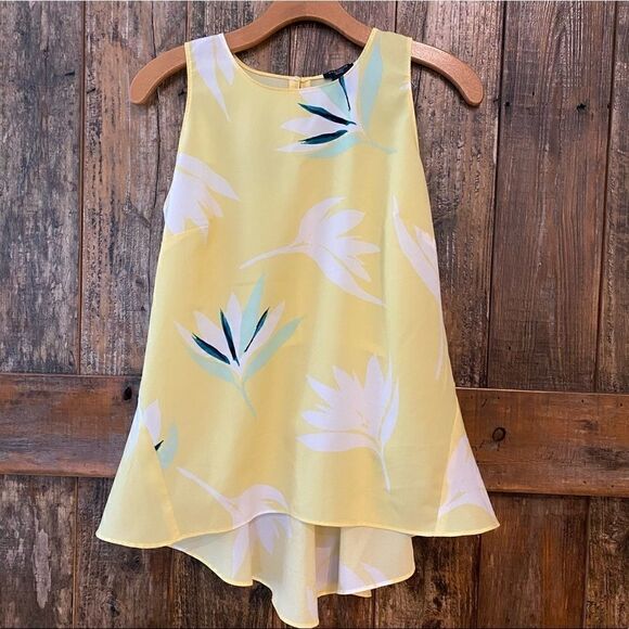 Ann Taylor SP Yellow Sleeveless Floral Lightweight Summer Peplum Hem Top - Picture 2 of 10